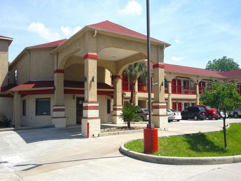 Americas Best Value Inn & Suites Northeast Houston Exterior photo